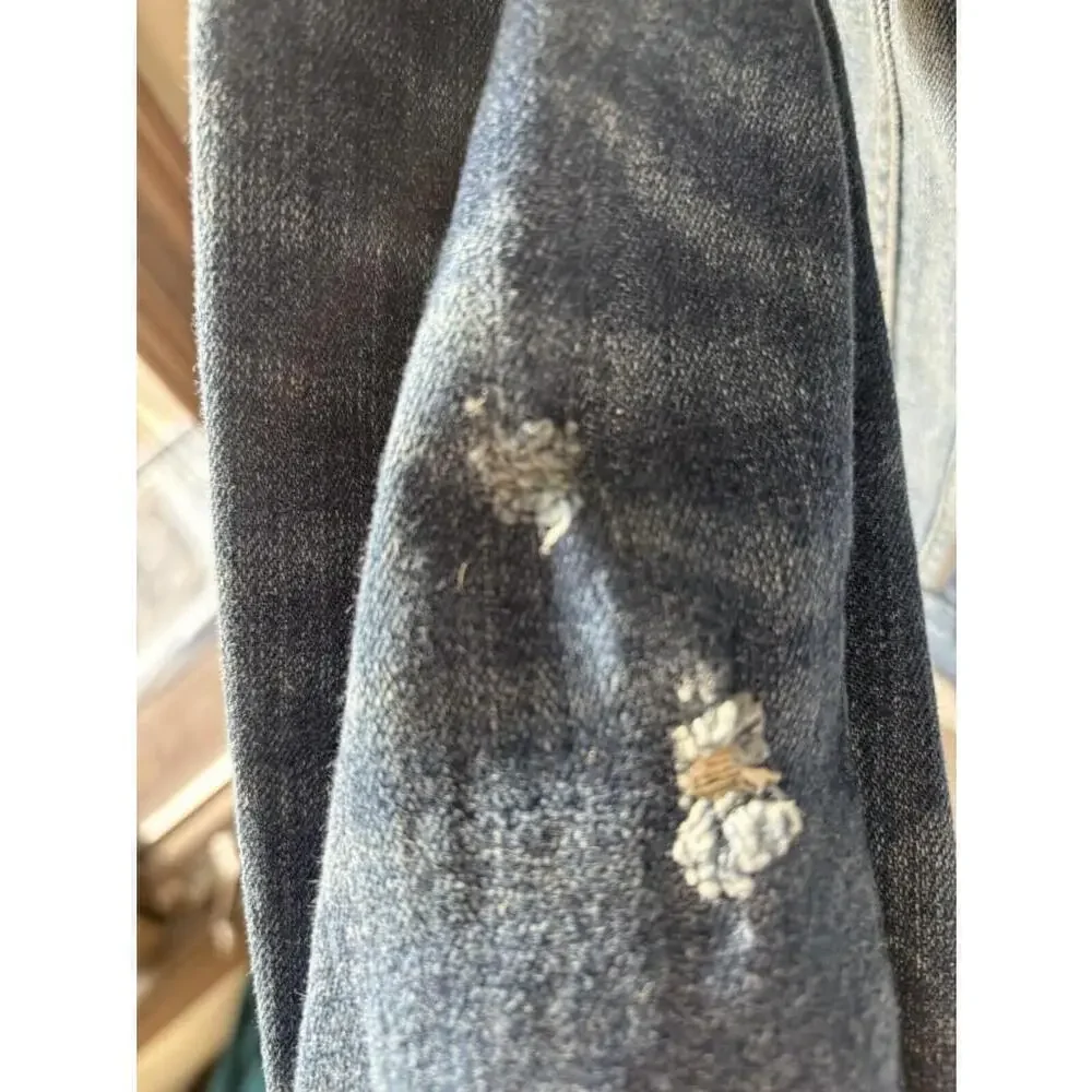 Torrid Distressed Jean Jacket Womens Size 0 Large Denim Medium Wash Button - Picture 8 of 13